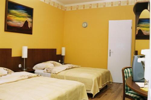 Sunset Motel Szombathely Quarto foto